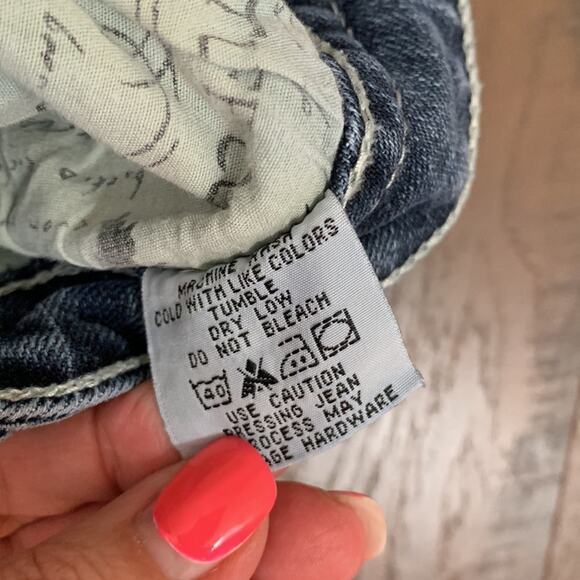 Cowgirl Tuff Co. Sequin Crosses Detail Fringe Hems Straight Leg Ankle Jeans - Picture 5 of 9